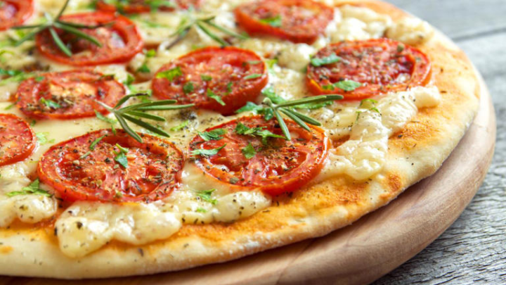 Das salgadas às doces: 10 receitas de pizza para todos os gostos
